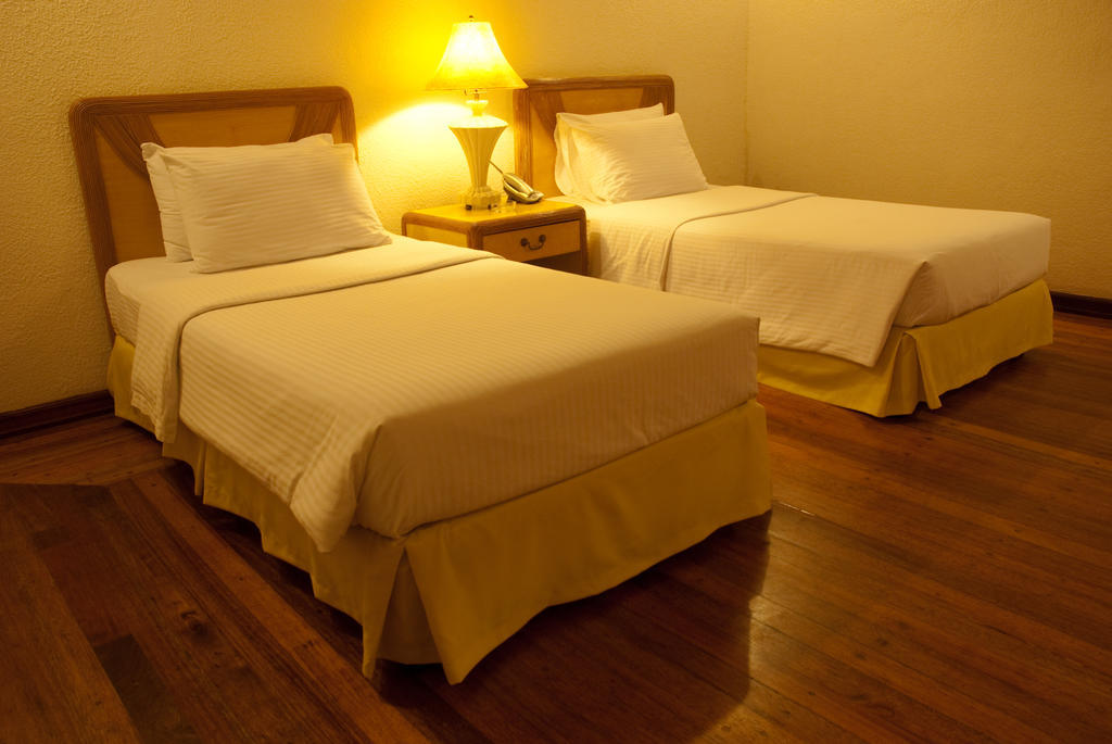 Sea Wind Resort Balabag  Oda fotoğraf